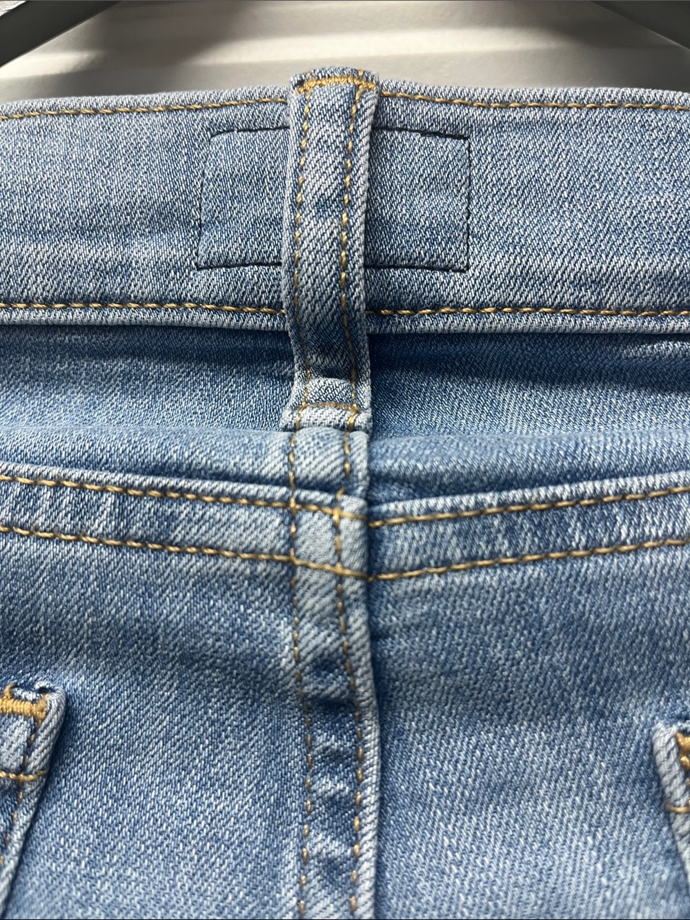 Hudson Jeans - Picture 11 of 16